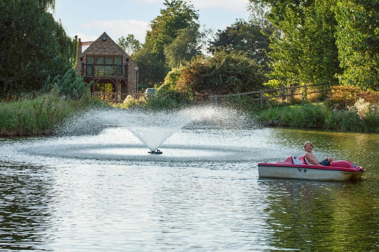 Horsley Hale Farm Glamping Ely Exterior photo