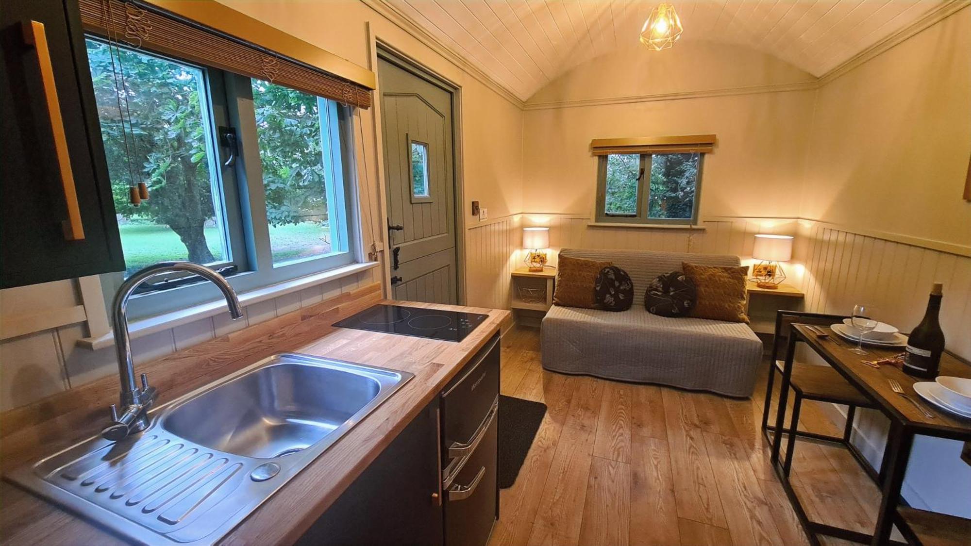 Horsley Hale Farm Glamping Ely Exterior photo